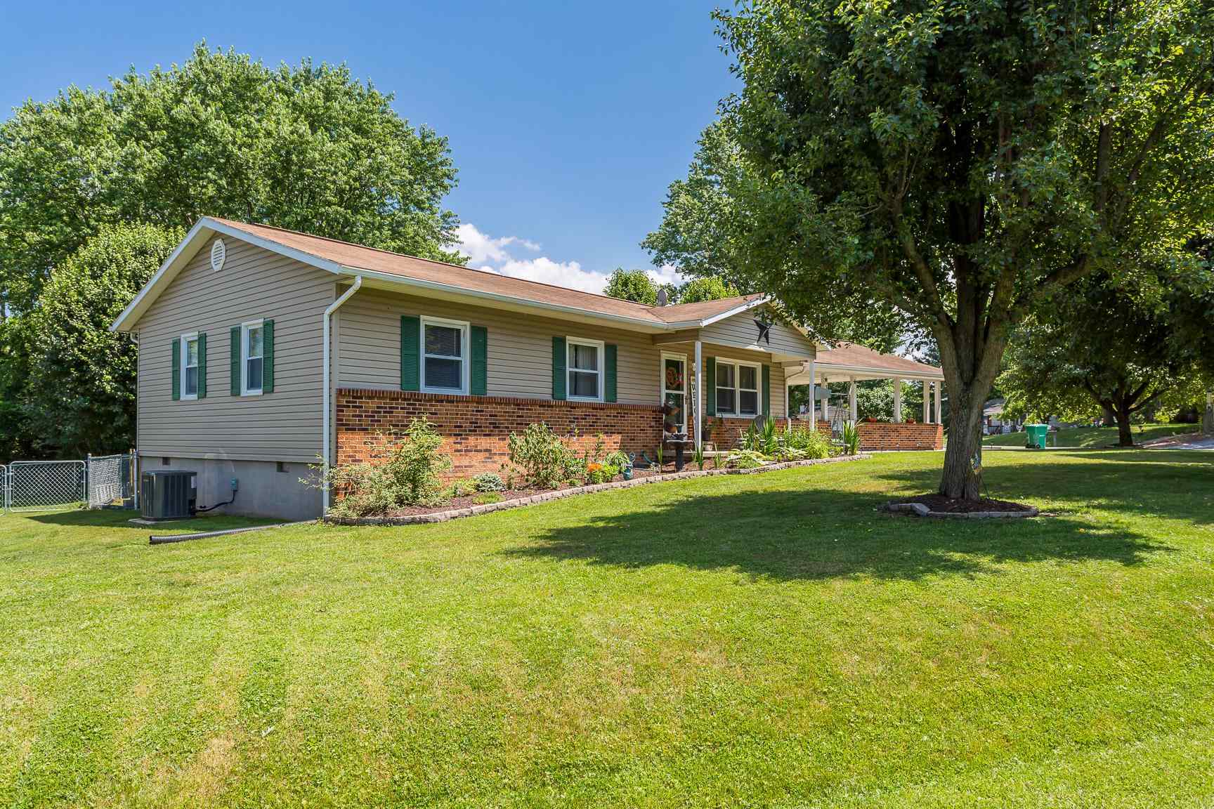361 Ridge Court Timberville, VA 22853 - Photo 5 of 35 Gallery Image 5