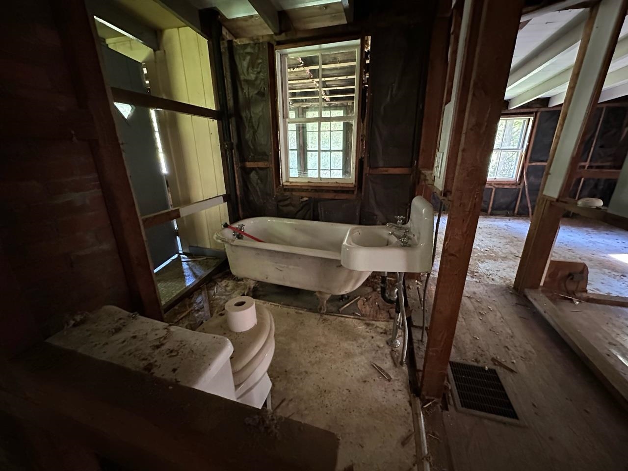 84 Signal Pine Road Putney, VT 05346 - Photo 13 of 15