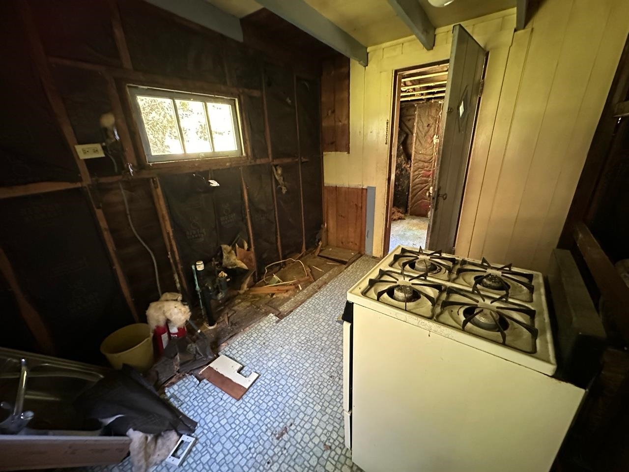 84 Signal Pine Road Putney, VT 05346 - Photo 15 of 15