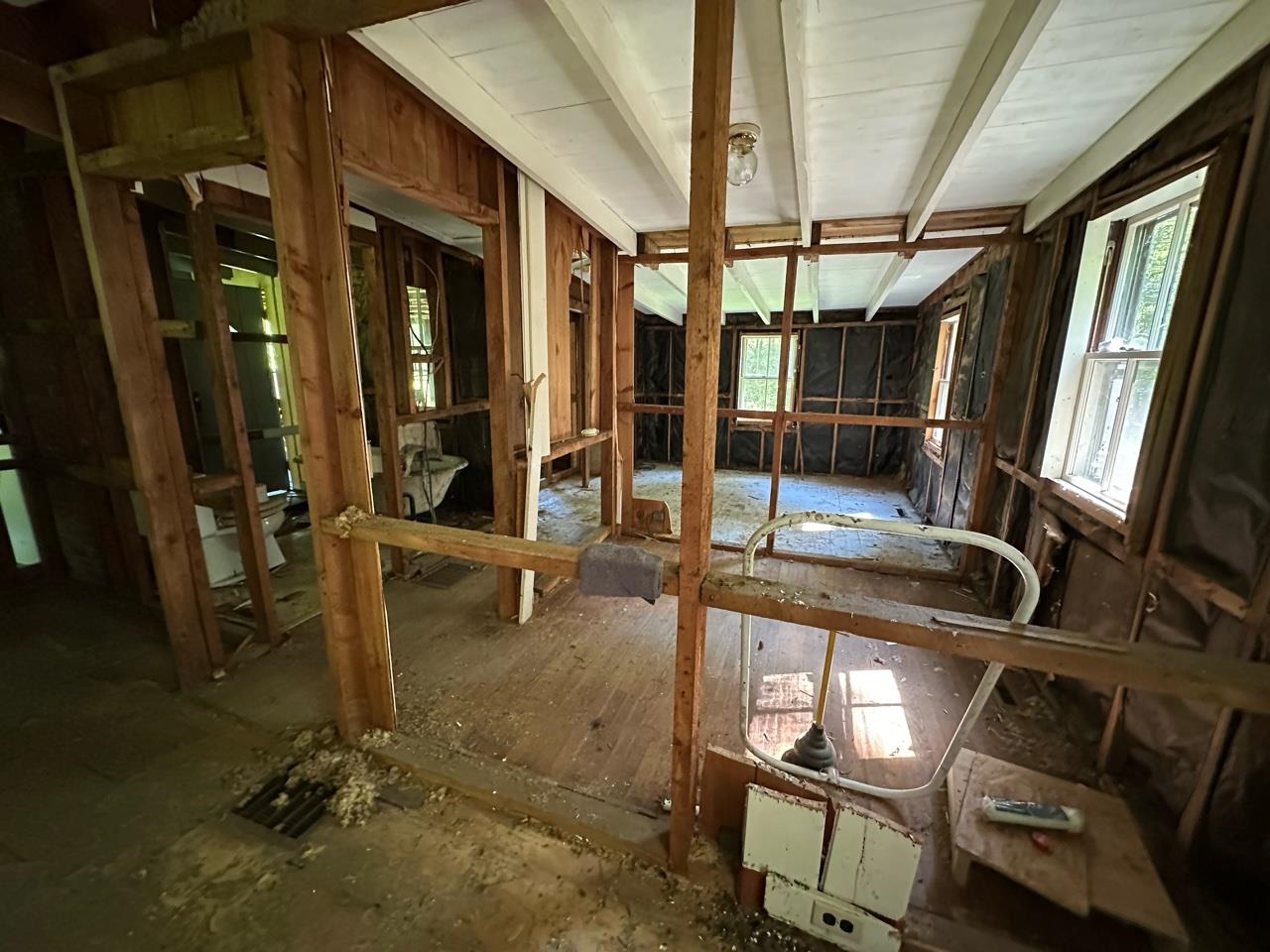 84 Signal Pine Road Putney, VT 05346 - Photo 9 of 15