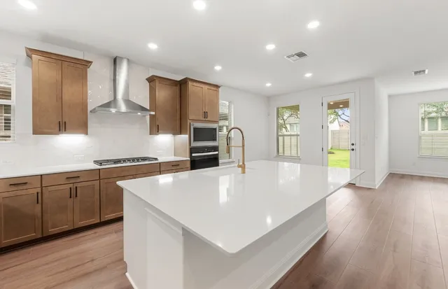 $549,990 | 829 Round Mountain Pass, Georgetown, TX 78628