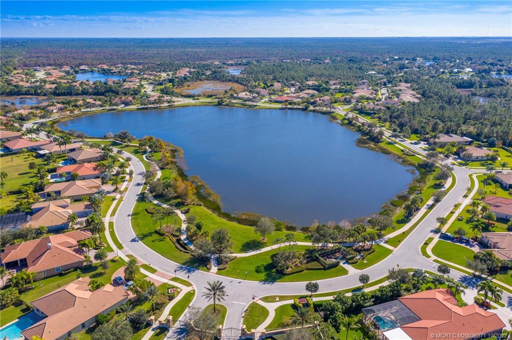 7426 Southeast Laque Circle Stuart, FL 34997 - Photo 11 of 81