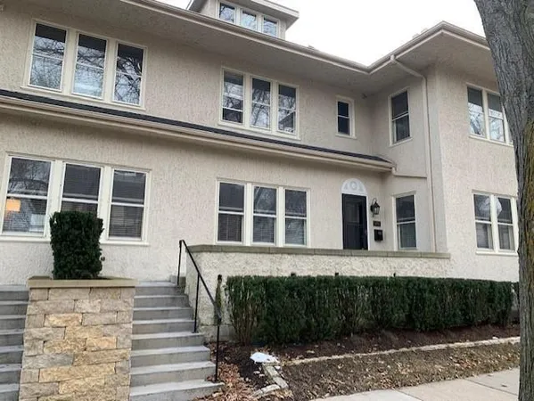 $3,295 | 2907 East Hampshire Avenue, Milwaukee, WI 53211