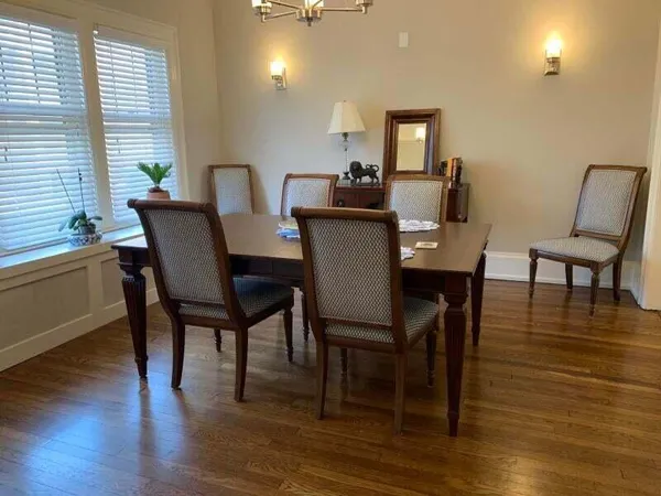 $3,295 | 2907 East Hampshire Avenue, Milwaukee, WI 53211