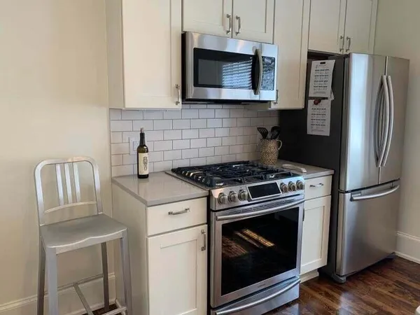 $3,295 | 2907 East Hampshire Avenue, Milwaukee, WI 53211