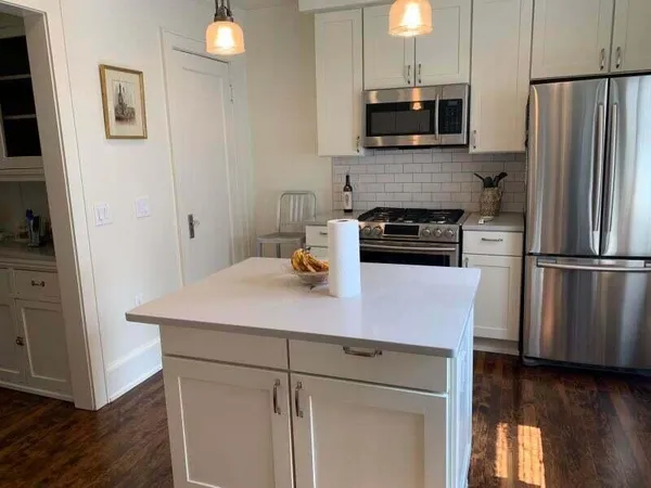 $3,295 | 2907 East Hampshire Avenue, Milwaukee, WI 53211