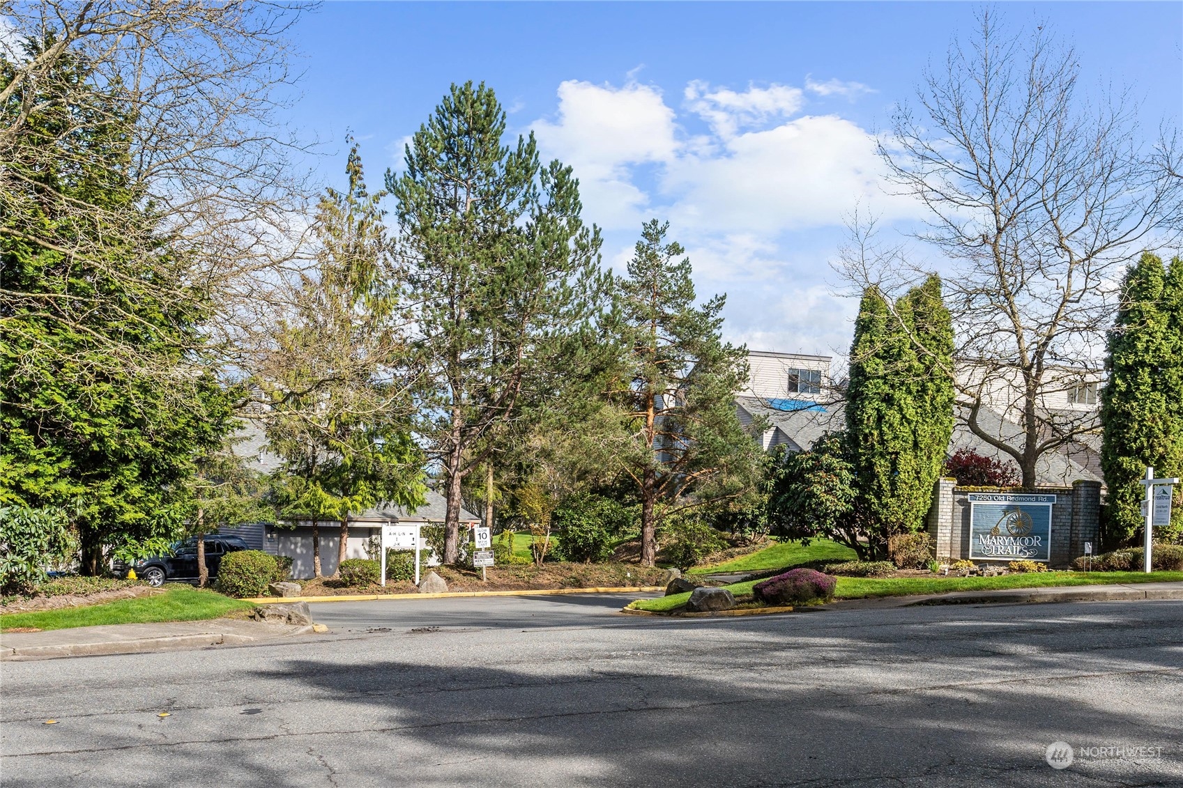 7250 Old Redmond Road, Unit M150 Redmond, WA 98052 - Photo 33 of 33 a view of a city street from a building