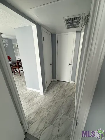 $1,800 | 3320 North Arnoult Road, Unit 211, Metairie, LA 70002