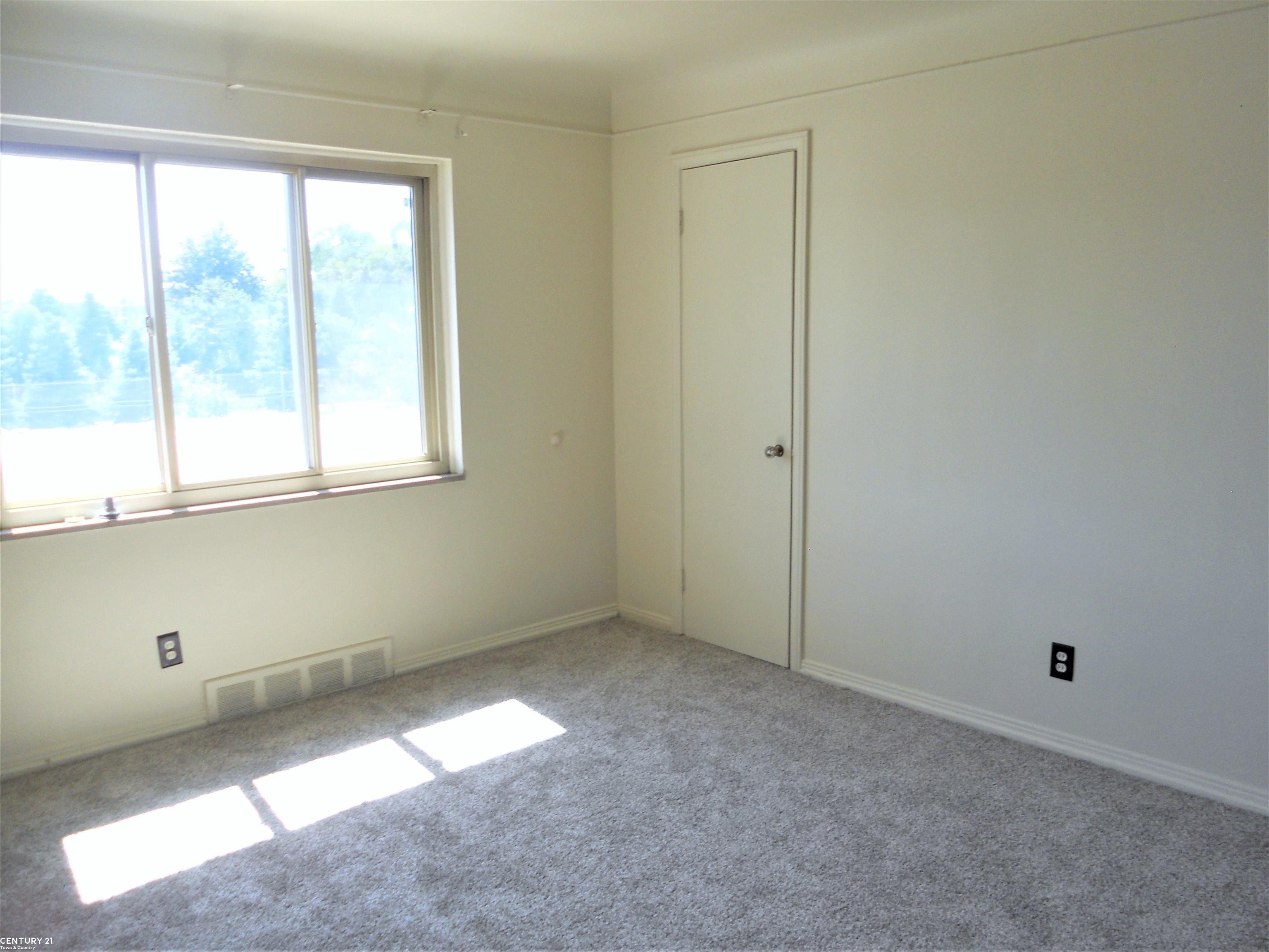 17455 East Eleven Mile Road, Unit A Roseville, MI 48066 - Photo 7 of 27