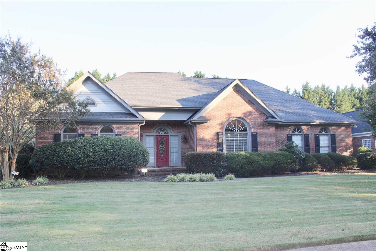 19 English Oak Road Simpsonville, SC 29681 - Photo 1 of 36 Gallery Image 1