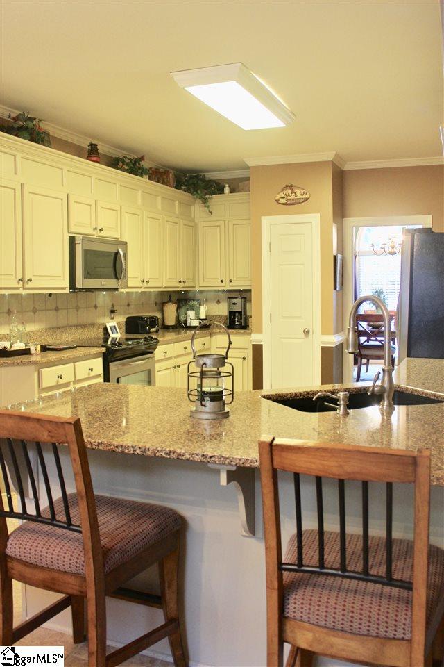 19 English Oak Road Simpsonville, SC 29681 - Photo 16 of 36 Gallery Image 16