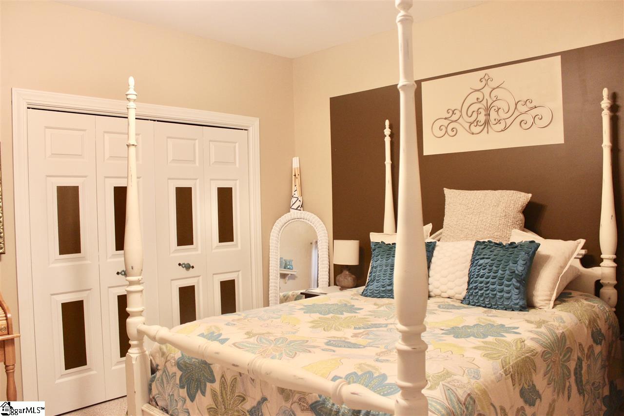 19 English Oak Road Simpsonville, SC 29681 - Photo 31 of 36 Gallery Image 31