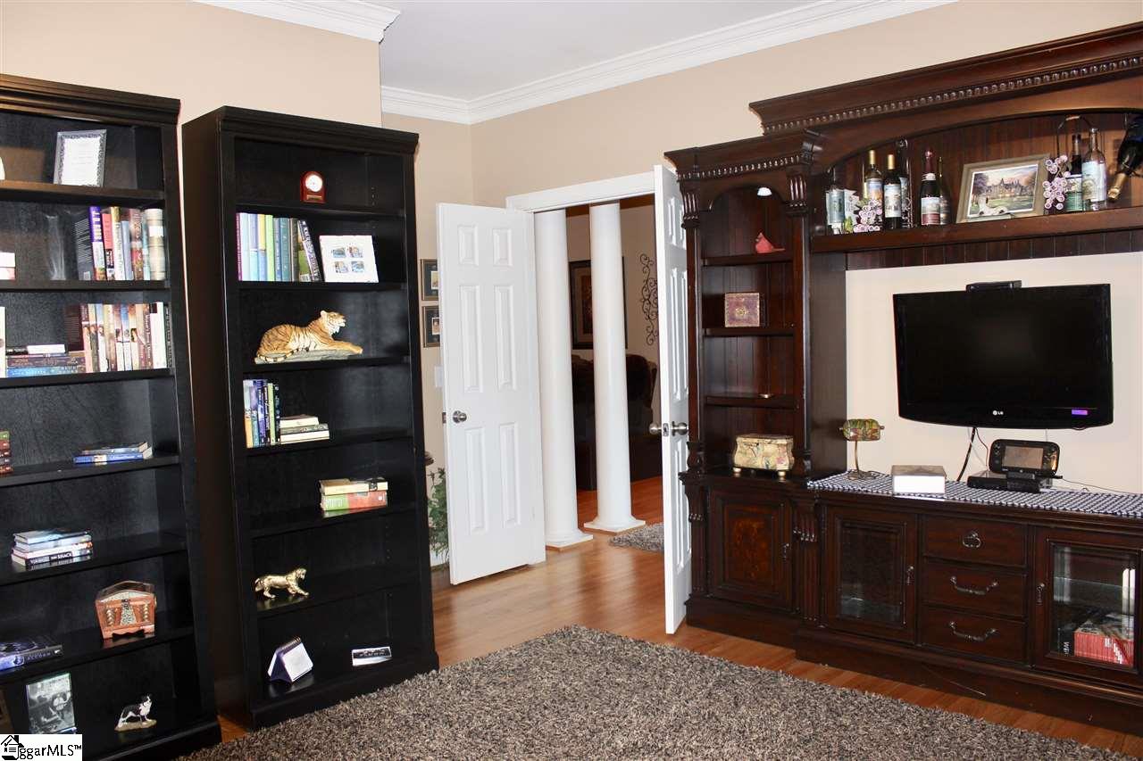 19 English Oak Road Simpsonville, SC 29681 - Photo 10 of 36 Gallery Image 10