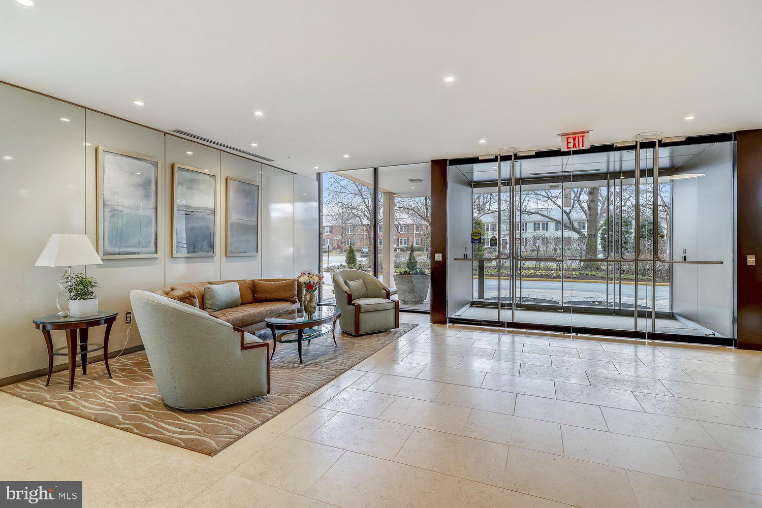 4141 North Henderson Road, Unit 904 Arlington, VA 22203 - Photo 30 of 46 Hyde Park Lobby