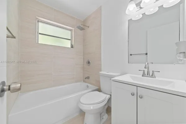 $2,100 | 2457 Northeast 183rd Street, Unit 2457, North Miami Beach, FL 33160
