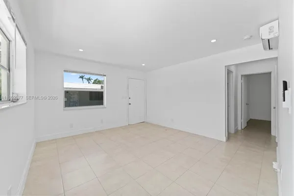 $2,100 | 2457 Northeast 183rd Street, Unit 2457, North Miami Beach, FL 33160