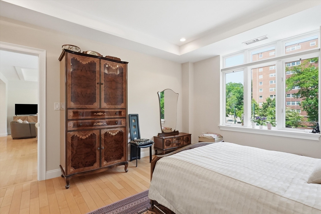 1601 Beacon Street, Unit 302 Brookline, MA 02446 - Photo 13 of 29