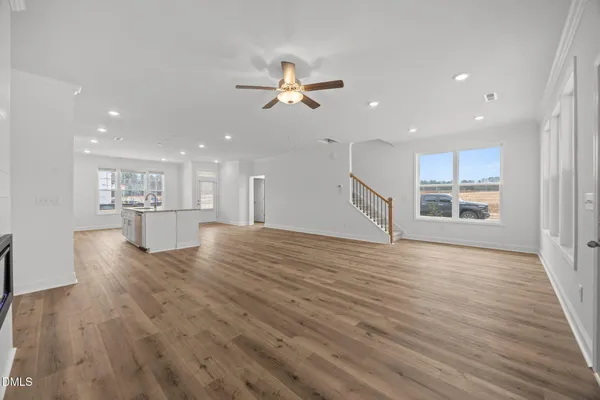 a view of empty room with window