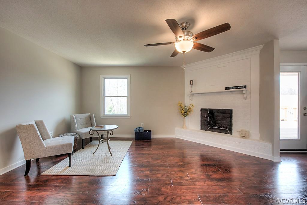 15908 Rowlett Road Chesterfield, VA 23838 - Photo 10 of 33