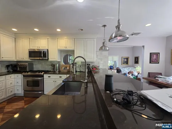 $7,800 | 33 Cedar Lane, Closter, NJ 07624