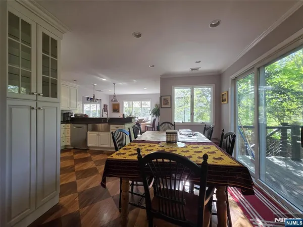 $7,800 | 33 Cedar Lane, Closter, NJ 07624