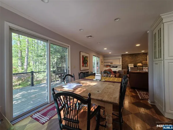 $7,800 | 33 Cedar Lane, Closter, NJ 07624
