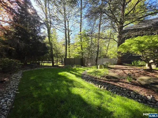 $7,800 | 33 Cedar Lane, Closter, NJ 07624