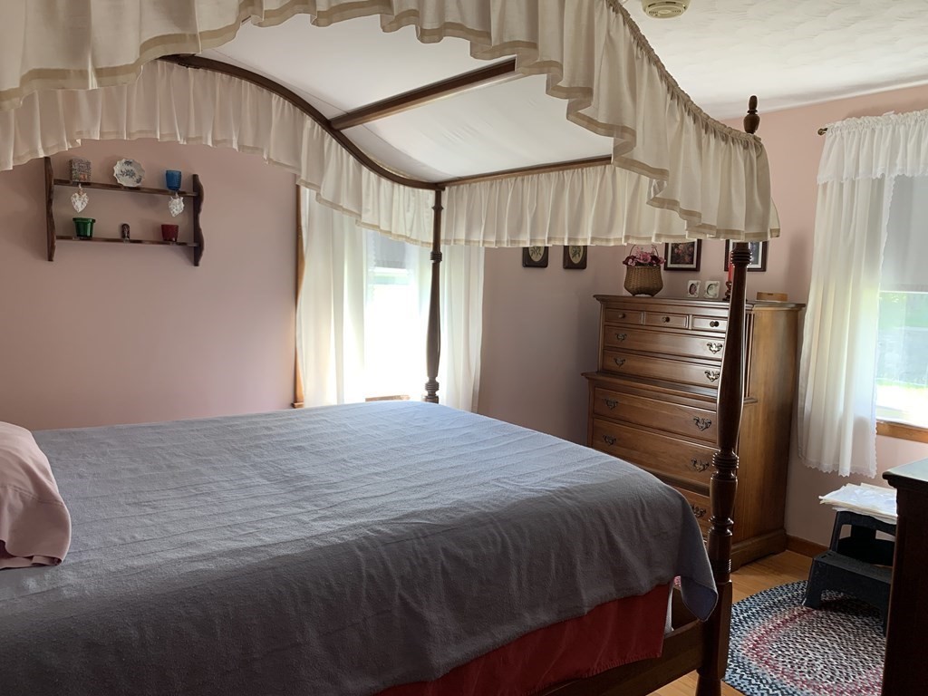 71 Worcester Road Webster, MA 01570 - Photo 14 of 21 Gallery Image 14