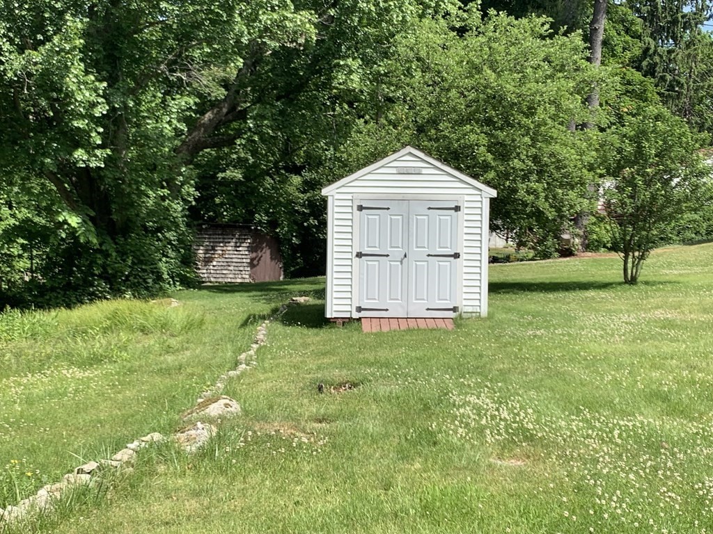 71 Worcester Road Webster, MA 01570 - Photo 21 of 21 Gallery Image 21
