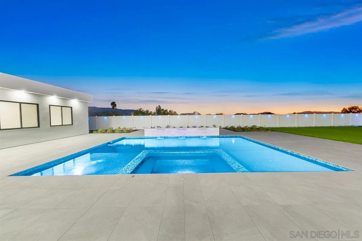 41955 Altanos Road Temecula, CA 92592 - Photo 13 of 64