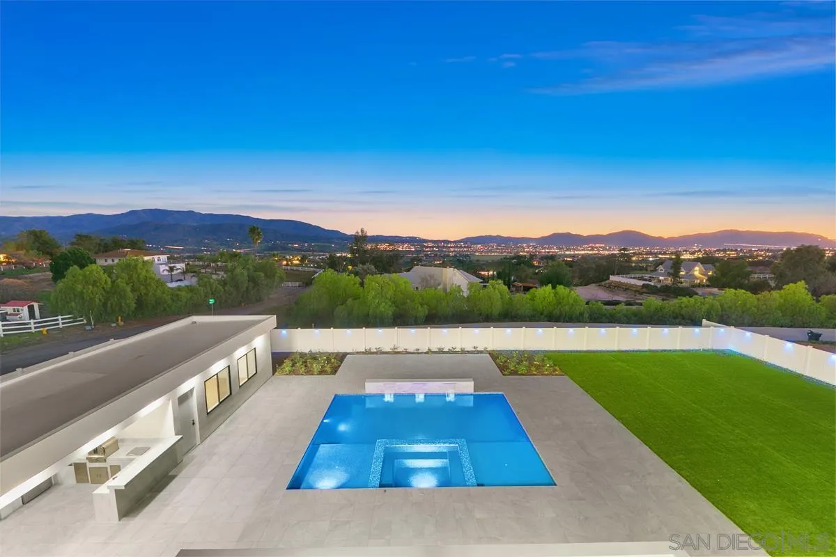 41955 Altanos Road Temecula, CA 92592 - Photo 16 of 64