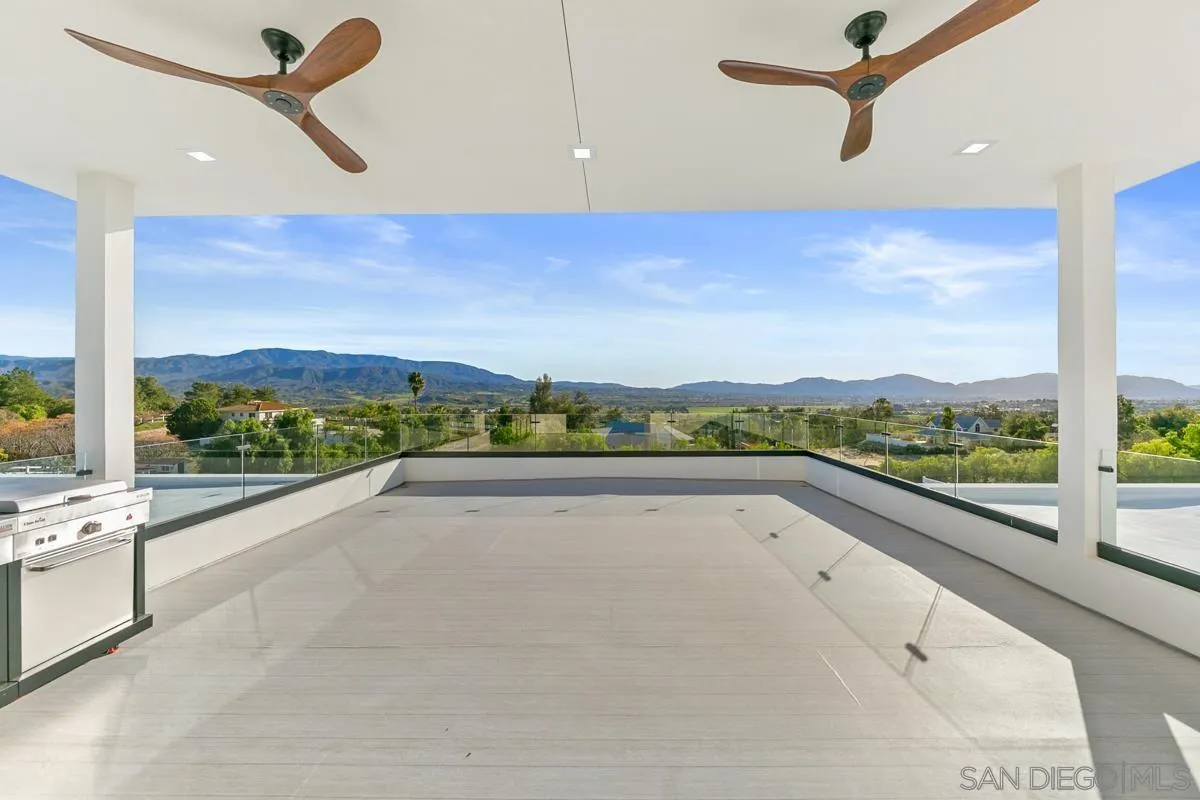 41955 Altanos Road Temecula, CA 92592 - Photo 20 of 64