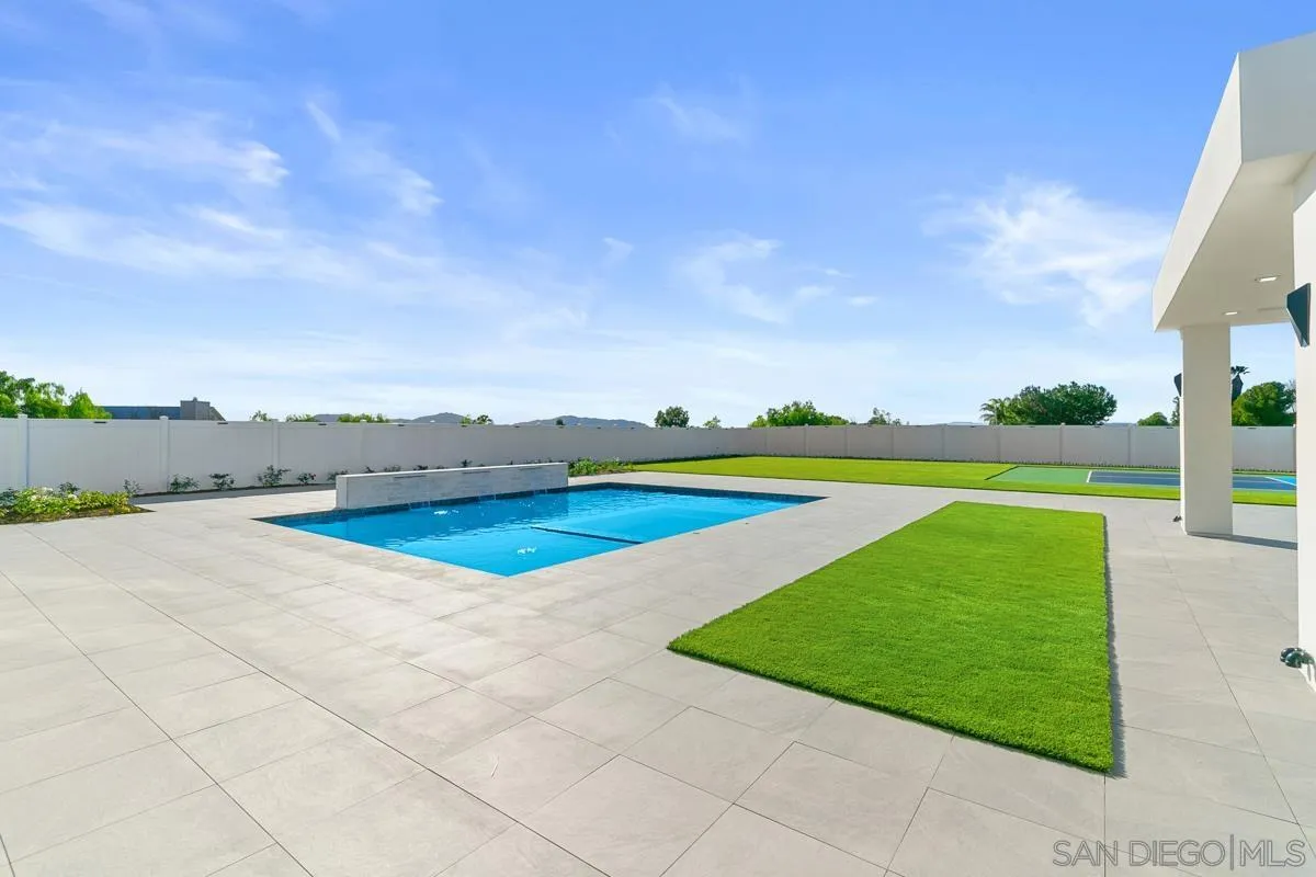 41955 Altanos Road Temecula, CA 92592 - Photo 23 of 50