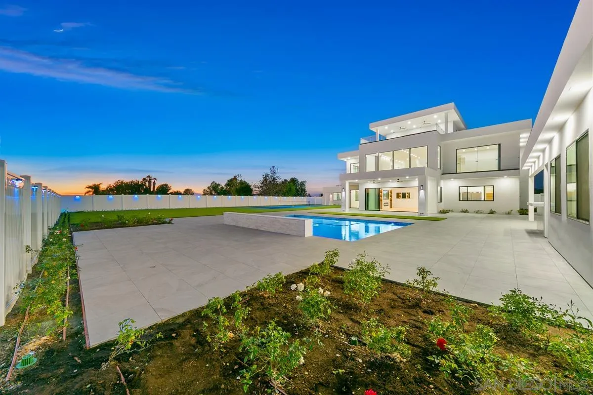 41955 Altanos Road Temecula, CA 92592 - Photo 5 of 50