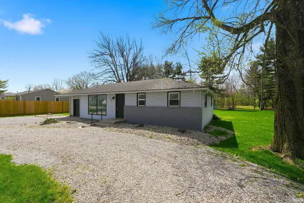 $259,900 | 7732 Hosler Road, Leo, IN 46765