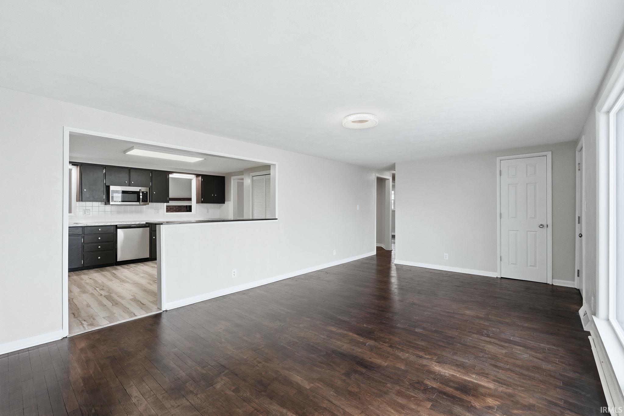 7732 Hosler Road Leo, IN 46765 - Photo 8 of 30