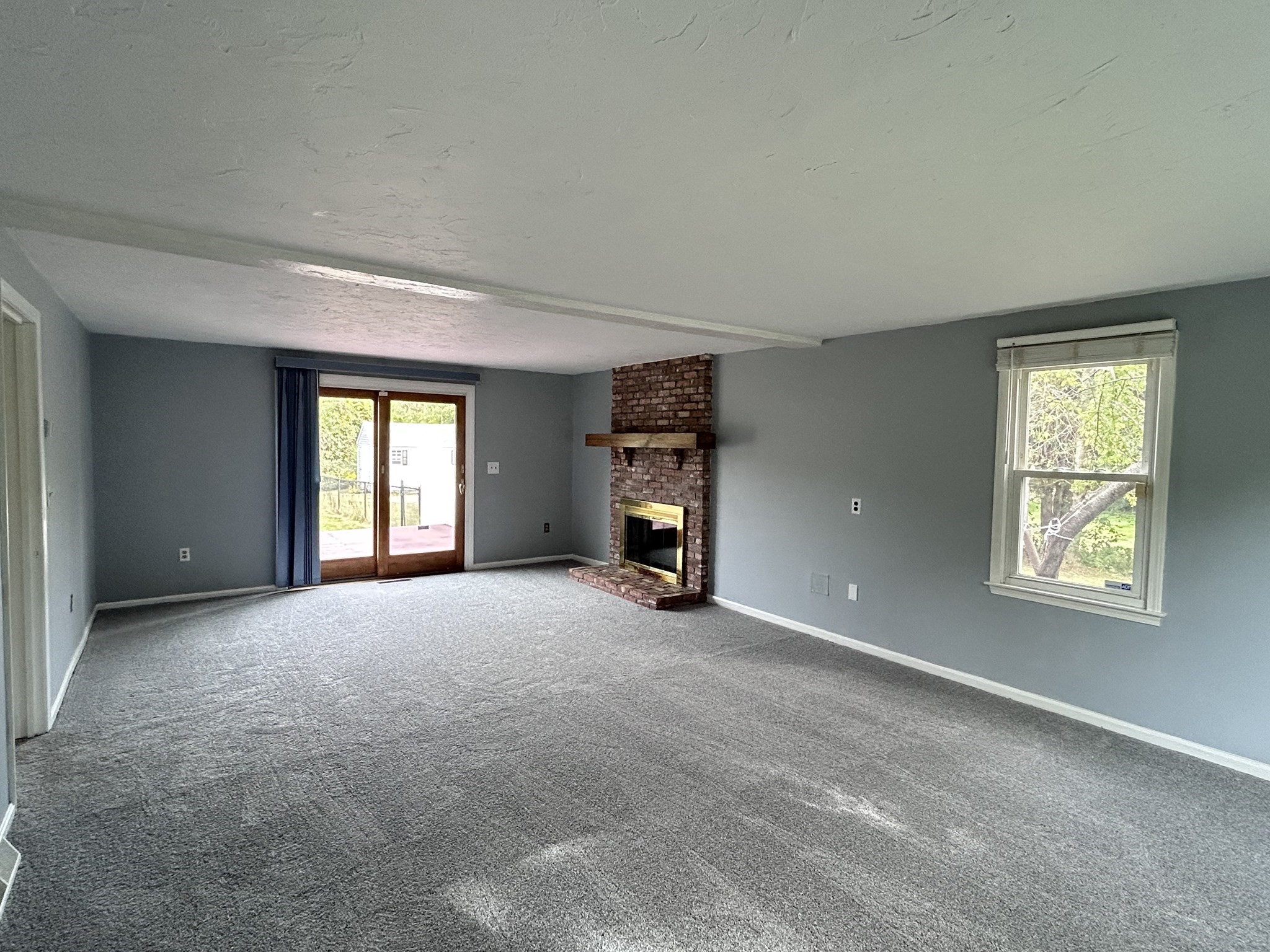 42 Edgewood Road Southborough, MA 01772 - Photo 6 of 15 Gallery Image 6
