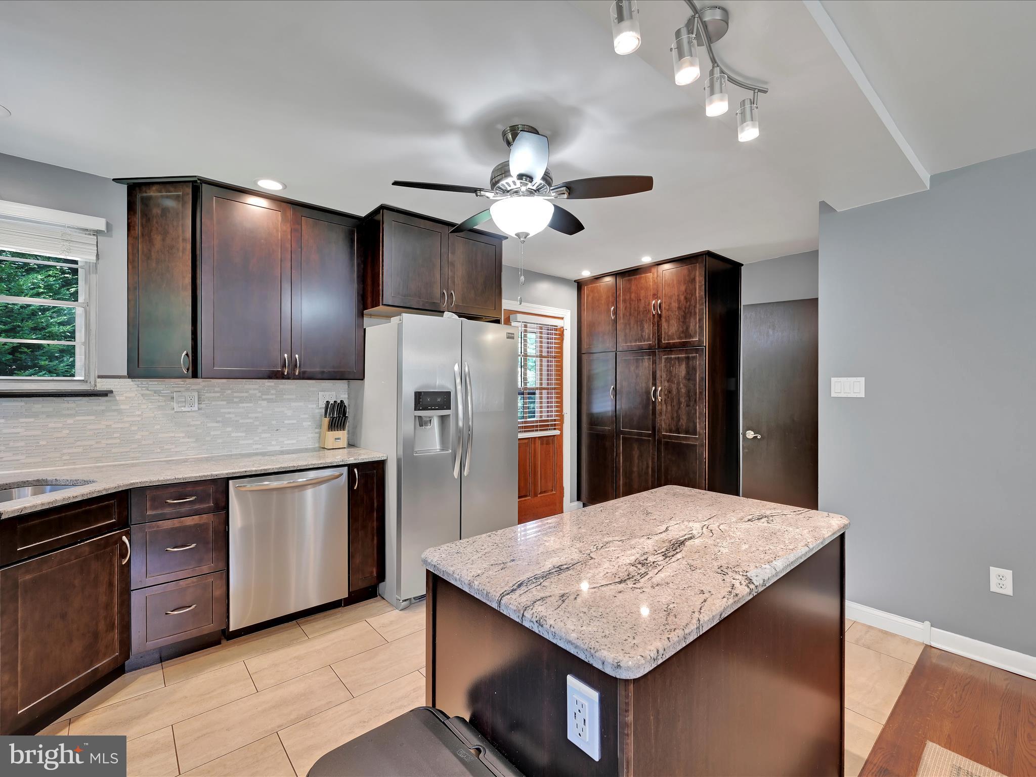 407 Vaughn Road Royersford, PA 19468 - Photo 11 of 32 Lots of working space and storage!