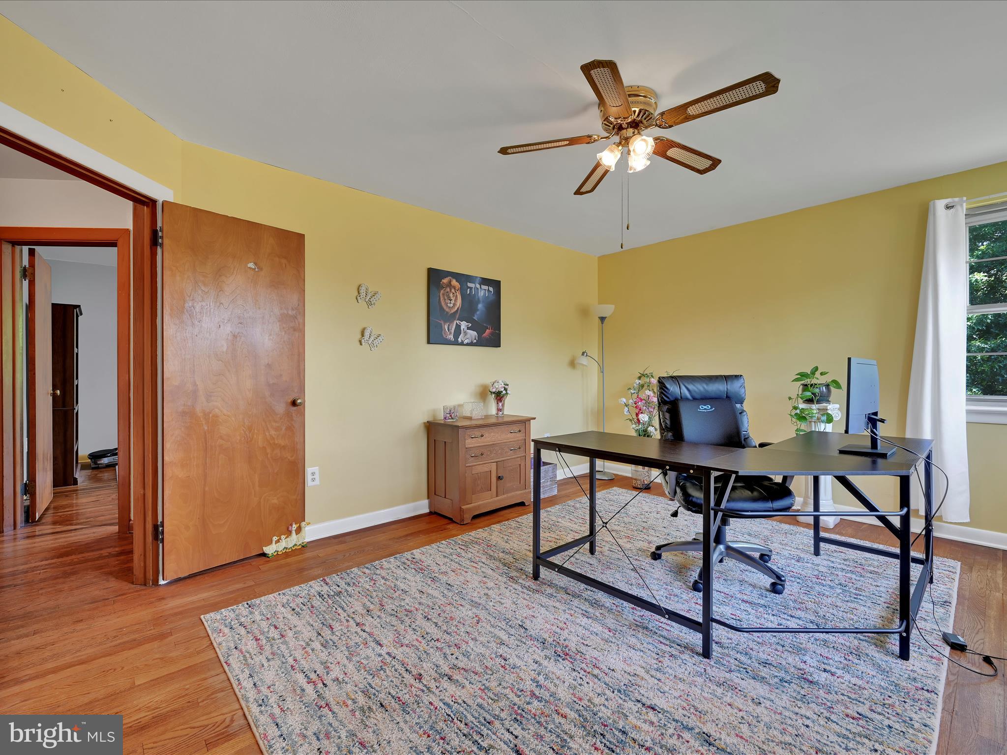 407 Vaughn Road Royersford, PA 19468 - Photo 17 of 32 Ample Sized Bedroom makes a great office!