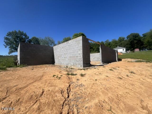 4476 Highway 421, Unit 3 Bristol, TN 37620 - Photo 4 of 5 IMG_6065