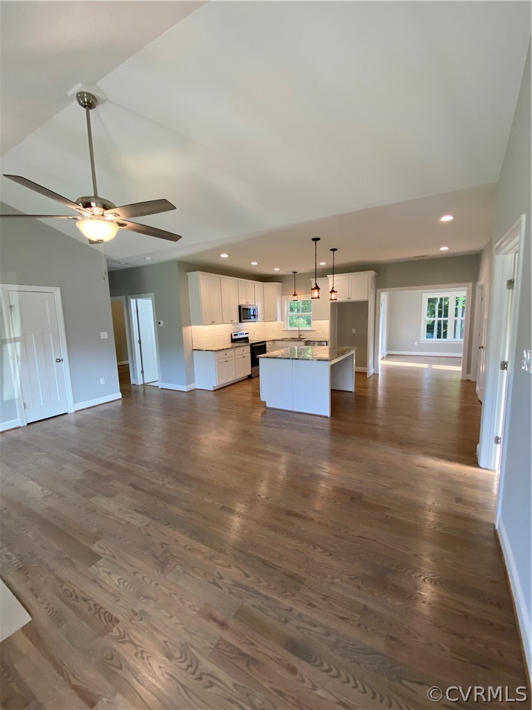 1218 Glebe Landing Road Laneview, VA 22504 - Photo 4 of 9 Gallery Image 4