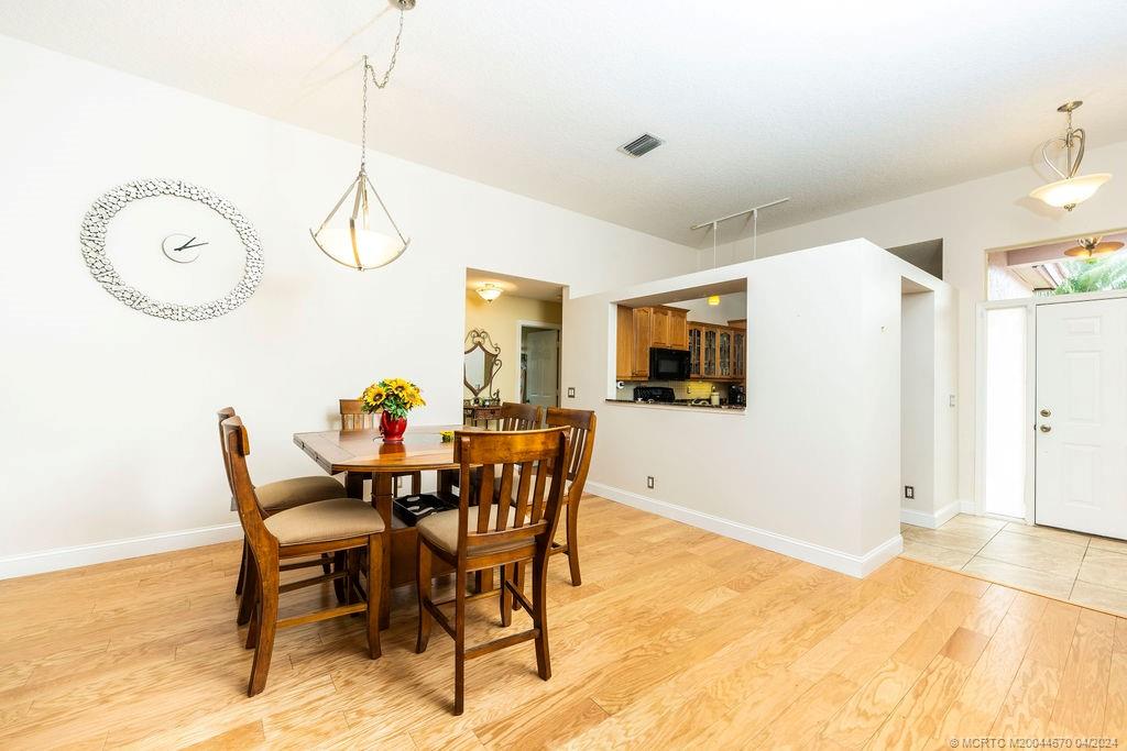 3027 Casa Rio Court Riviera Beach, FL 33418 - Photo 8 of 20 Gallery Image 8