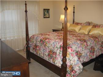 2507 Stokes Road Mount Laurel, NJ 08054 - Photo 6 of 12 Bedroom - Main