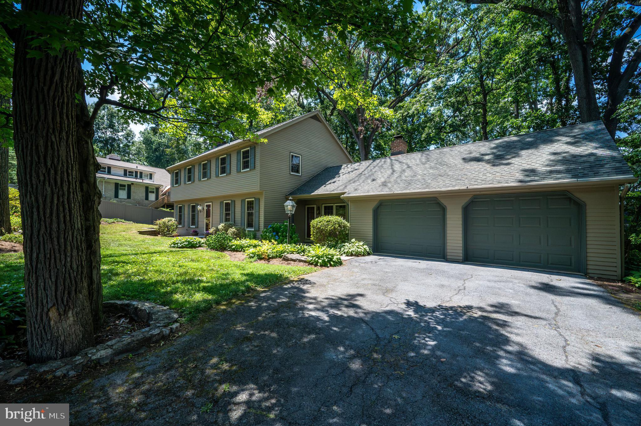 19 Birchwood Road Reading, PA 19610 - Photo 3 of 51