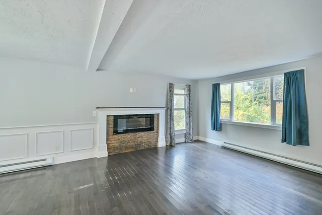 $399,900 | 14 Colonial Road, Webster, MA 01570