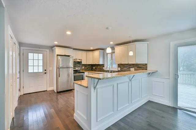 $399,900 | 14 Colonial Road, Webster, MA 01570