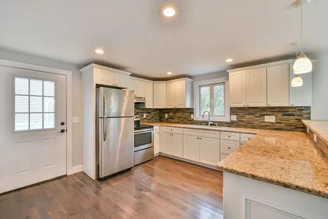 $399,900 | 14 Colonial Road, Webster, MA 01570