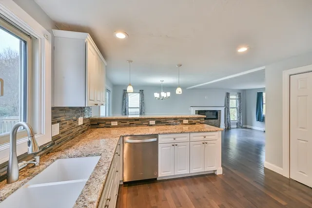 $399,900 | 14 Colonial Road, Webster, MA 01570