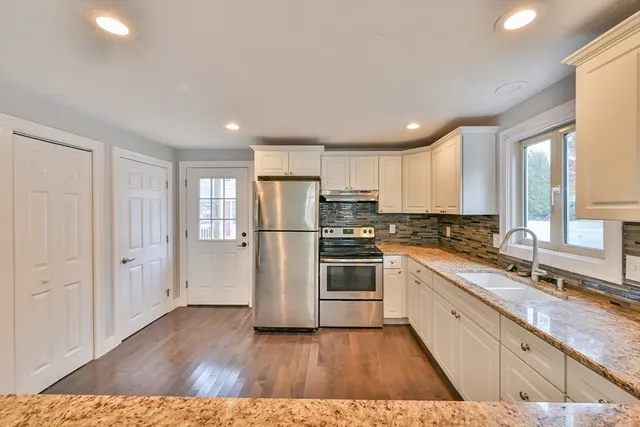 $399,900 | 14 Colonial Road, Webster, MA 01570