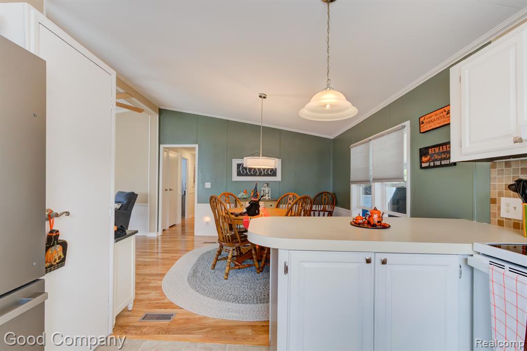 545 Mallard Street Rochester Hills, MI 48309 - Photo 16 of 41